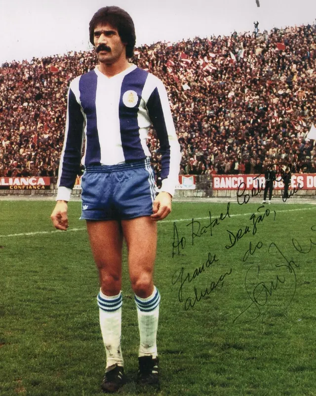 Fotografia autografada de Seninho, lenda do FC Porto, dedicada a Rafael